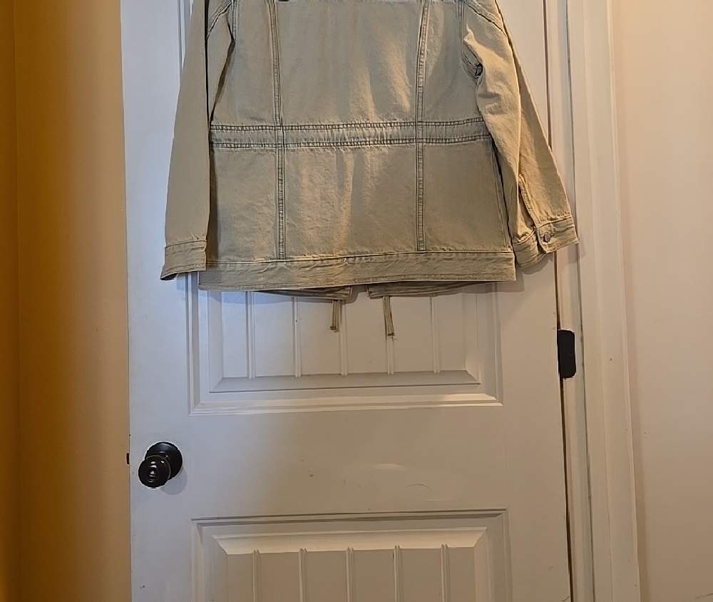 Universal Thread denim cinched jacket in vintage … - image 7